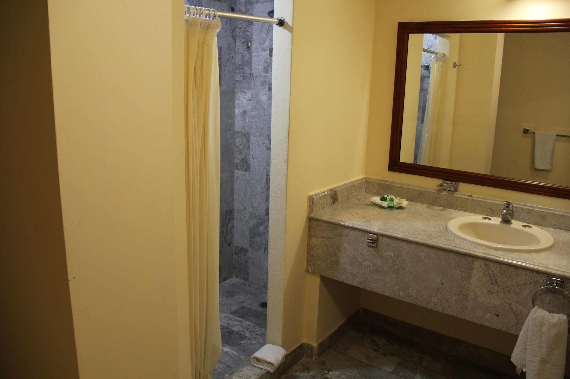 Hotel Tehuacan Plaza 외부 사진